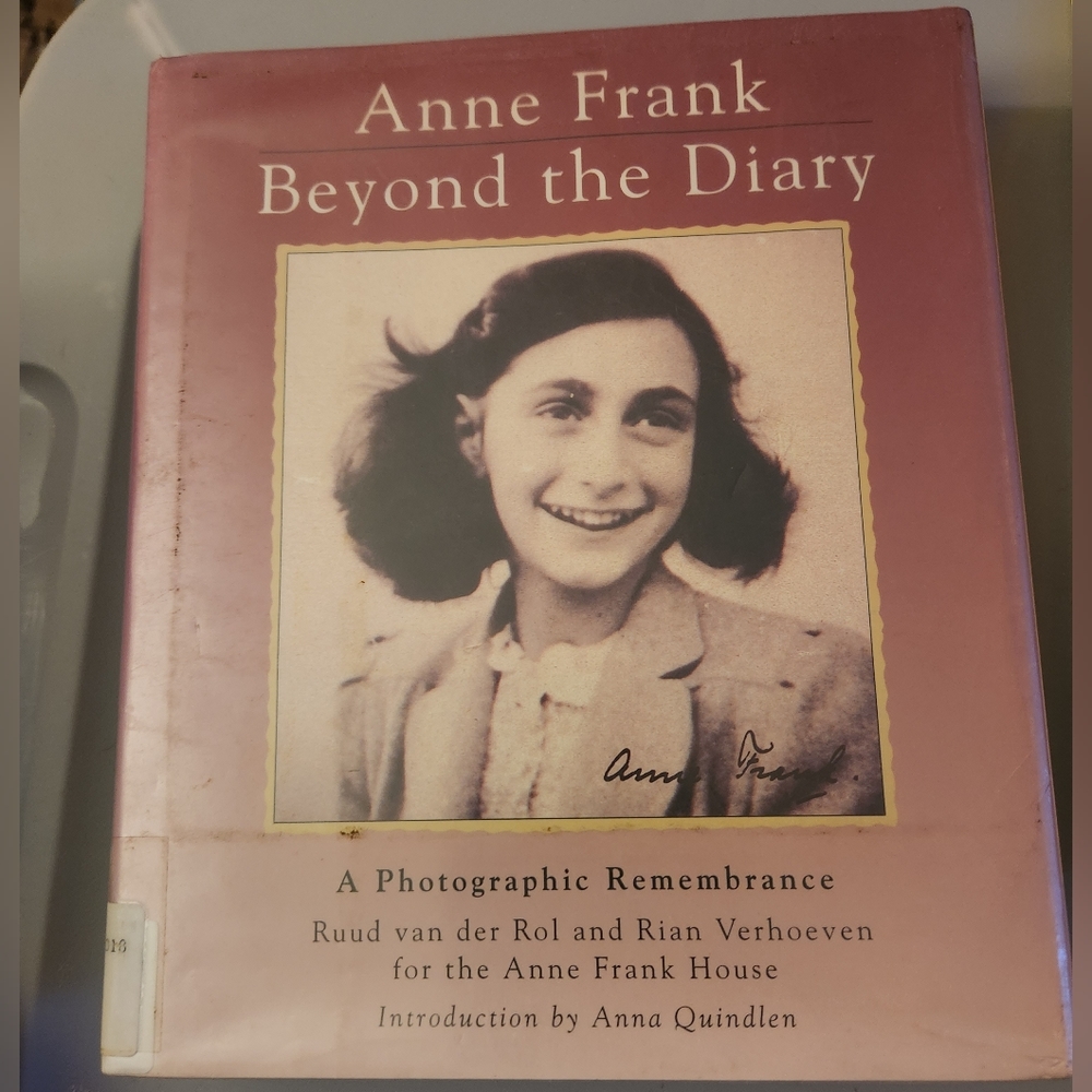 Book Anne Frank Beyond the Diary